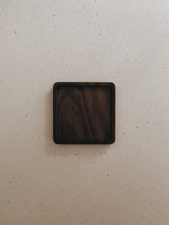 BALINESE OAKWOOD JEWELRY PLATE