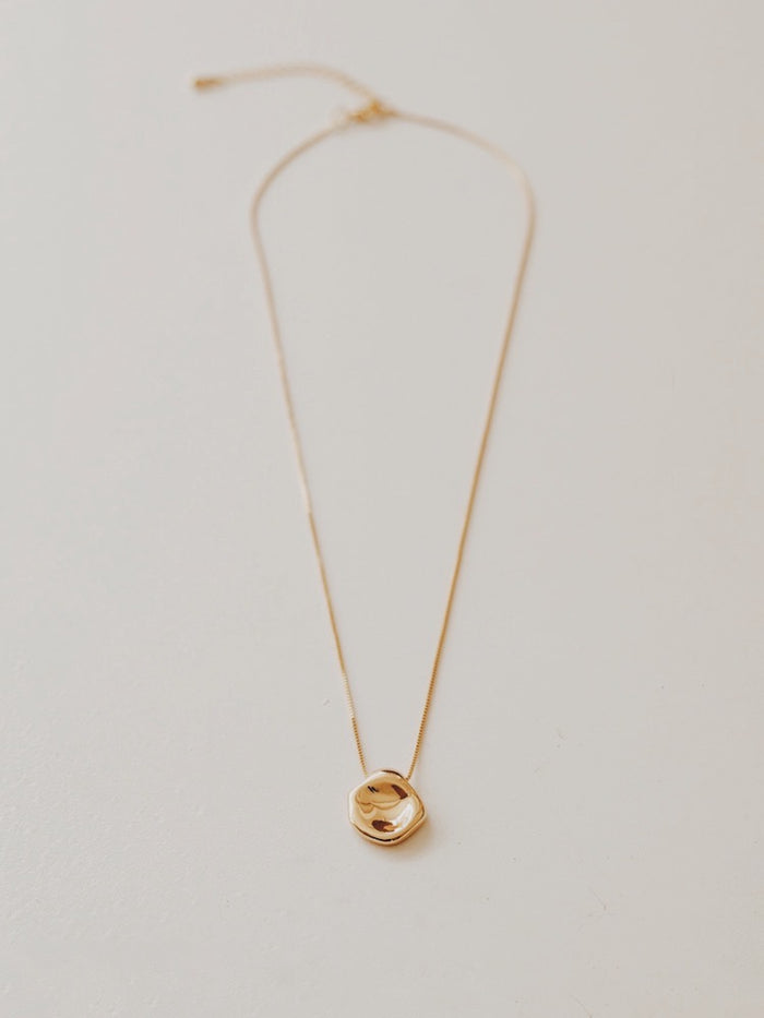 TINA COIN NECKLACE