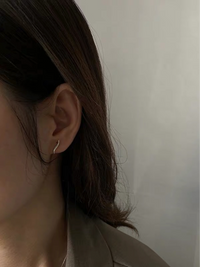 SKYLA SILVER EAR STUDS