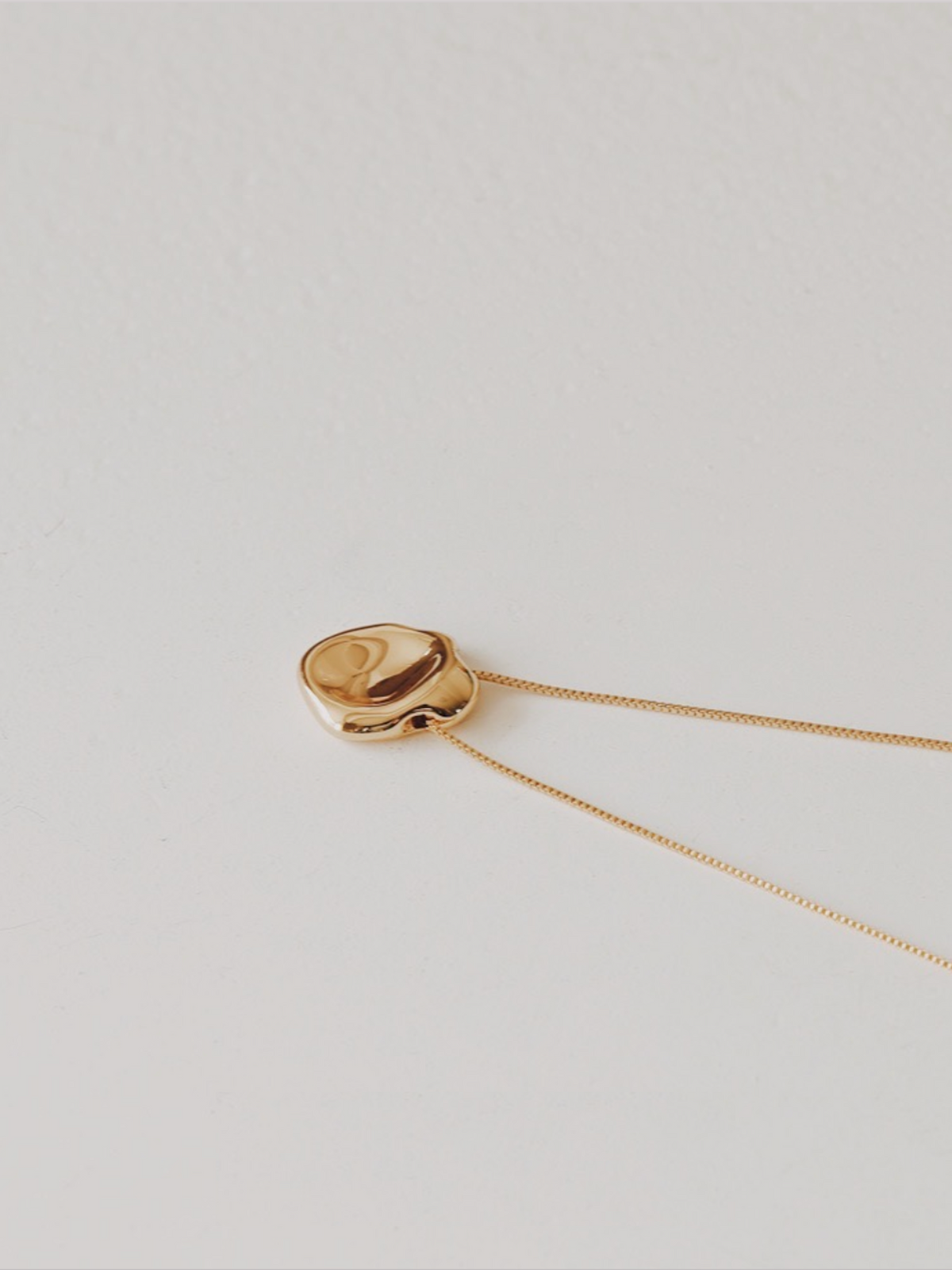TINA COIN NECKLACE