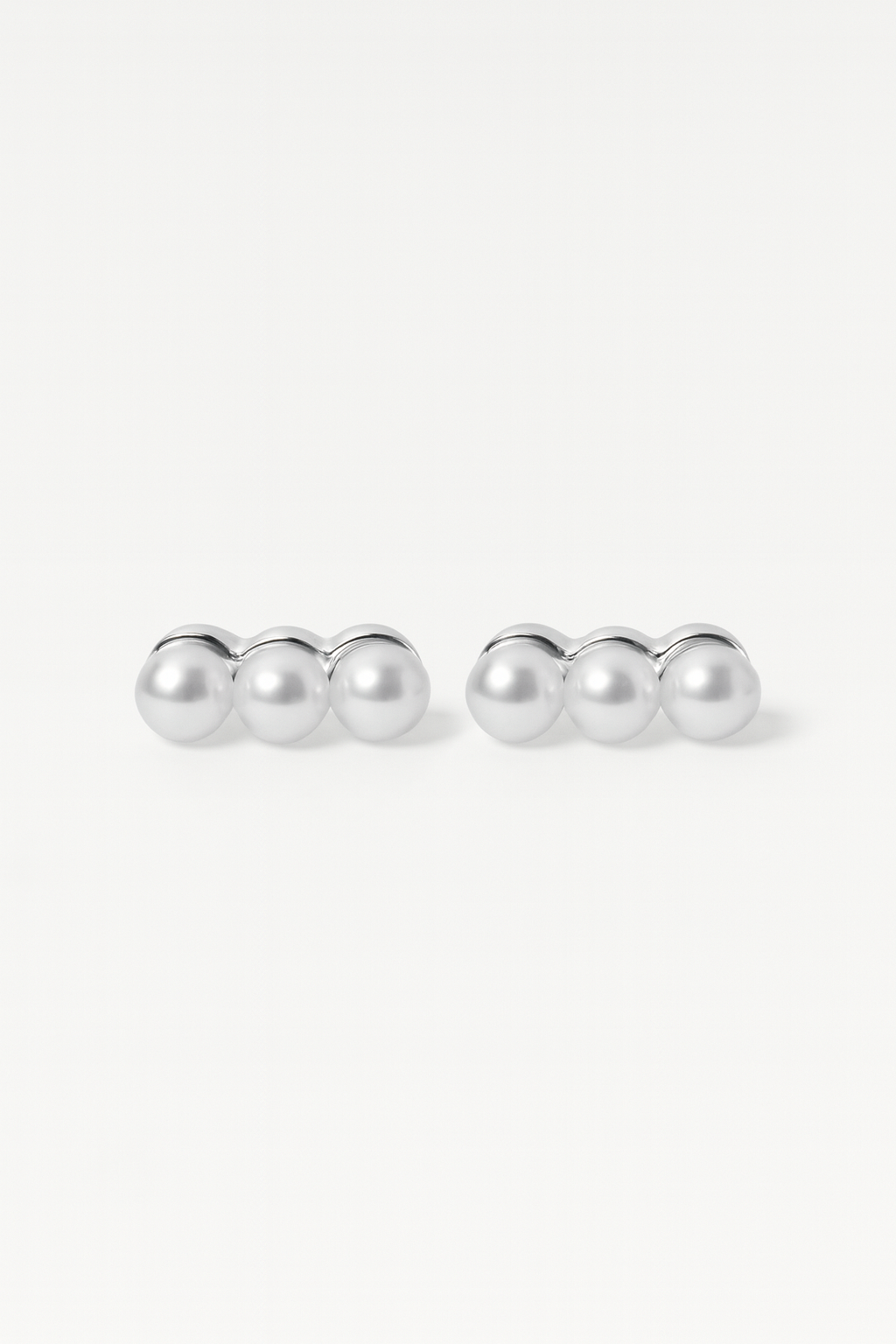 Ashley Pearl Earrings