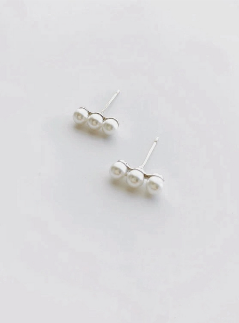 Ashley Pearl Earrings