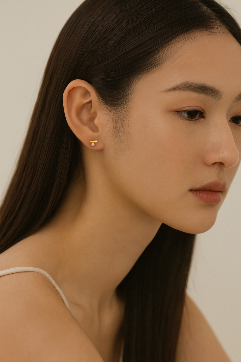 Delilah Pearl Studs