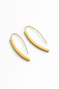 DILARA HOOK EARRINGS