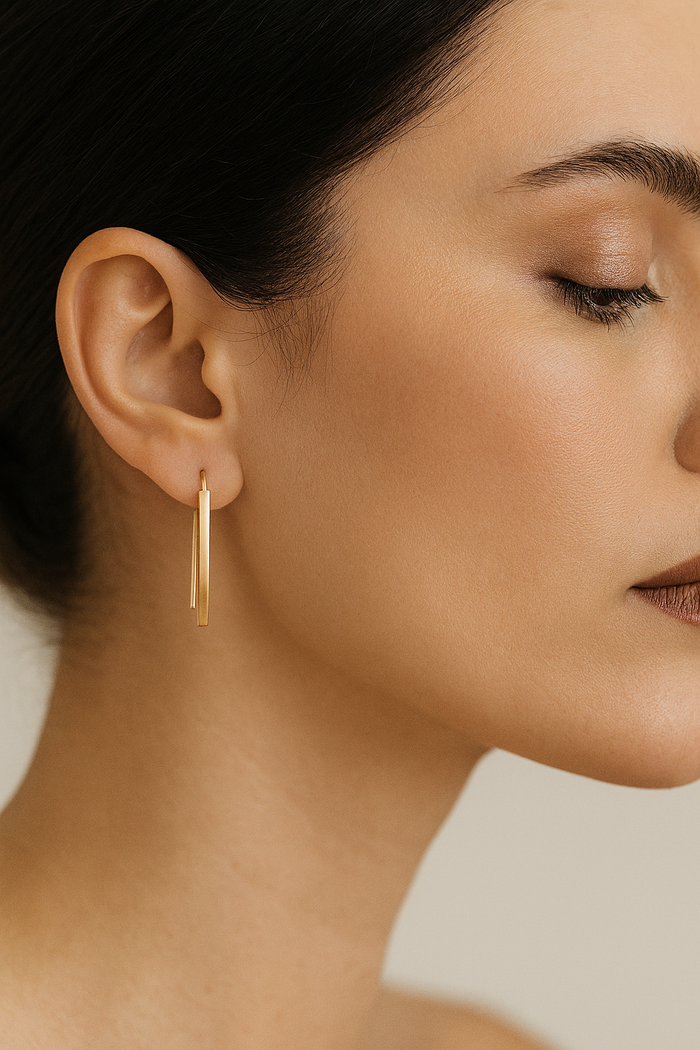 DILARA HOOK EARRINGS