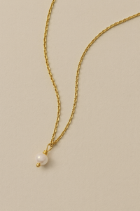 Elise Pearl Necklace