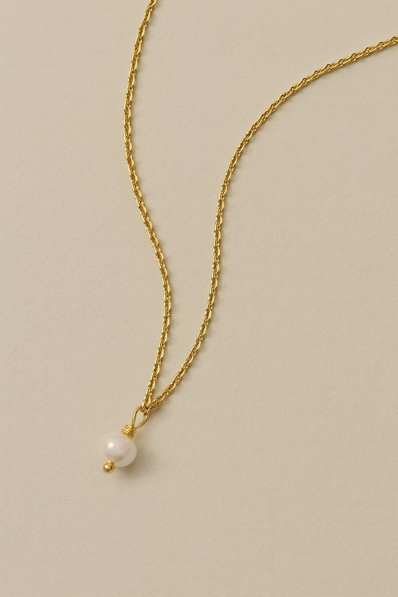 Elise Pearl Necklace