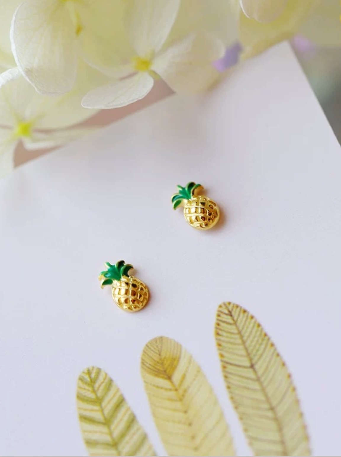 Felice Pineapple Gold Earrings