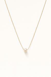 FIONA PEARL NECKLACE