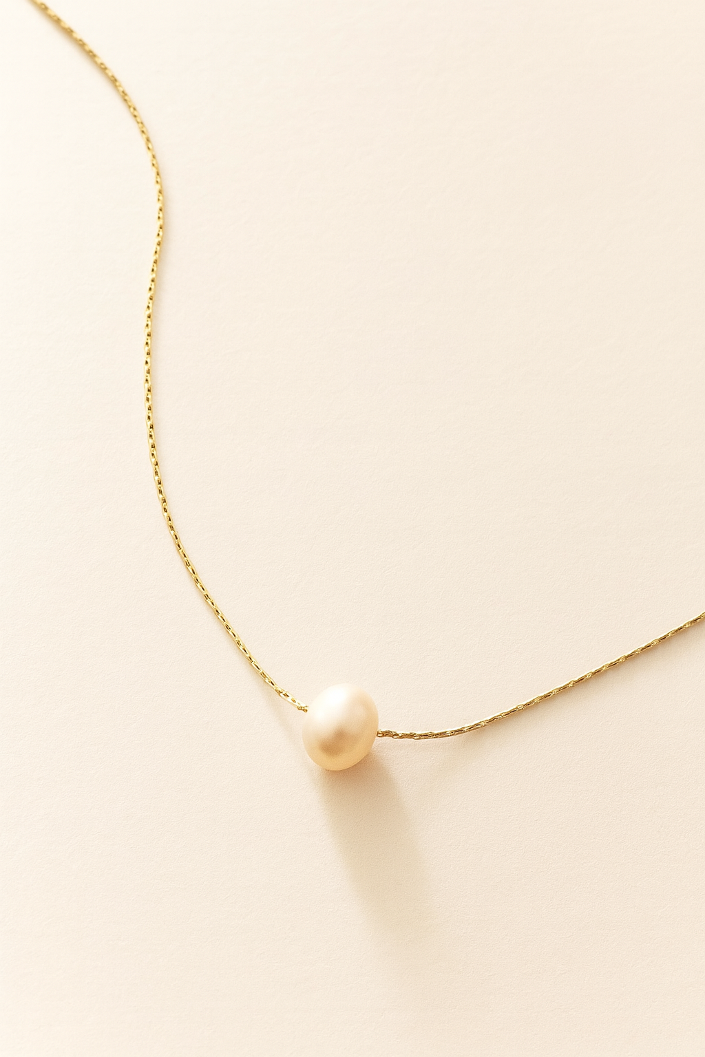 FIONA PEARL NECKLACE