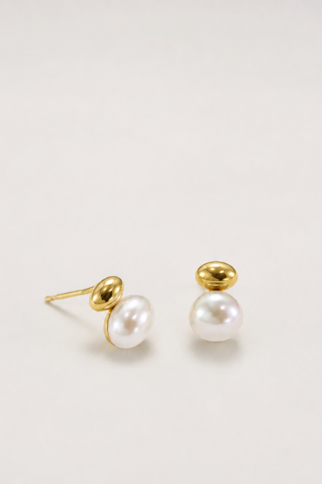 Helga Pearl Earrings