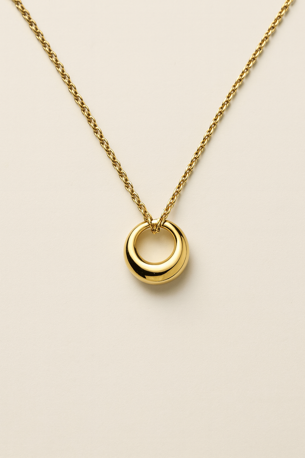 IVA CIRCLE NECKLACE