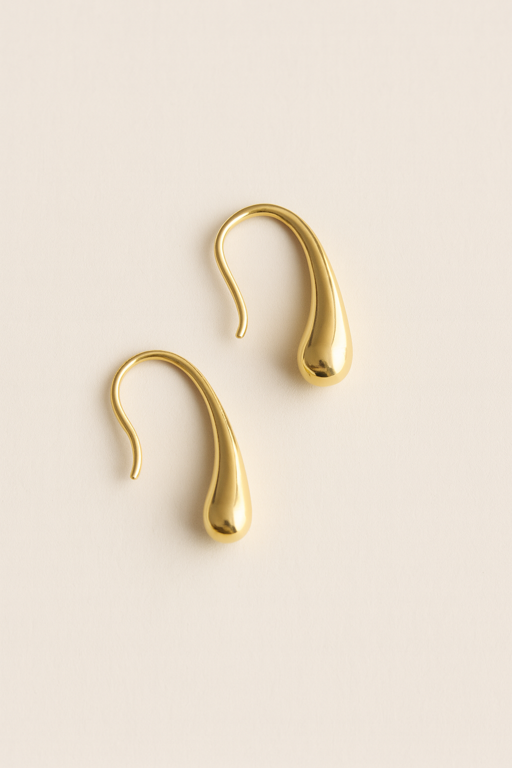 LANA PETITE HOOK EARRINGS
