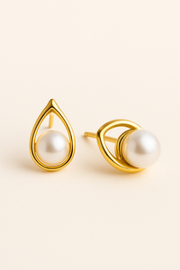 MARGOT PEARL STUDS
