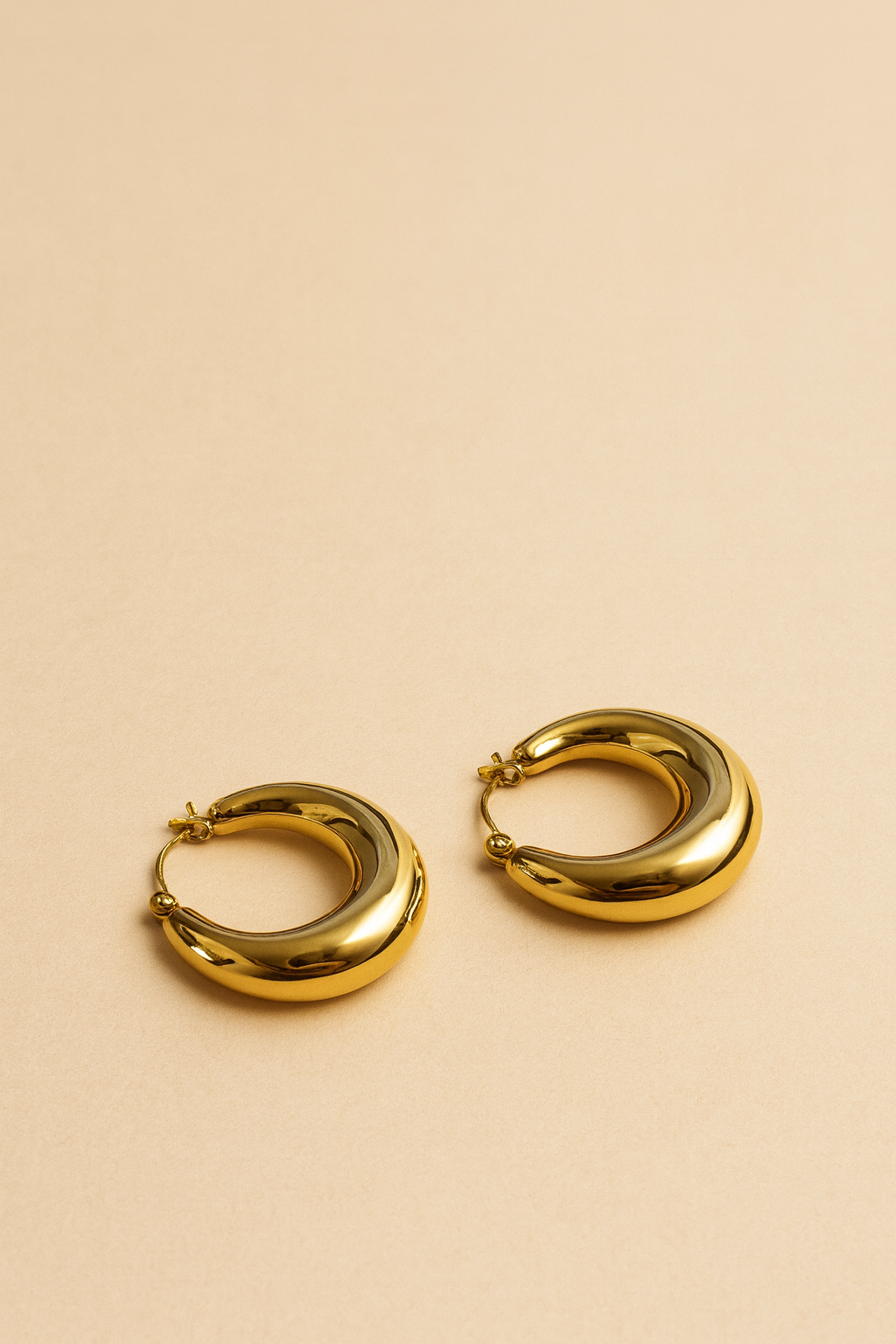 THEA BOLD HOOP EARRINGS
