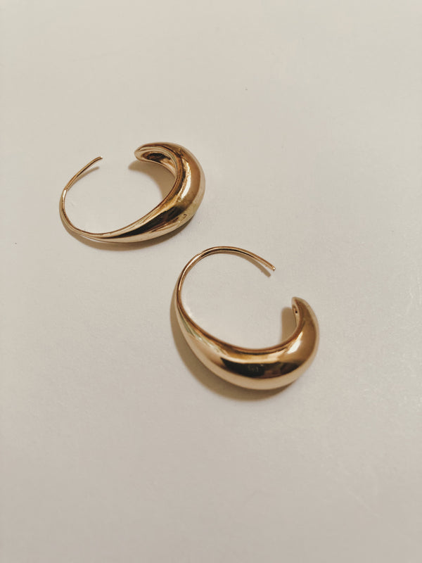 Ella Hook Earrings – Plain.J